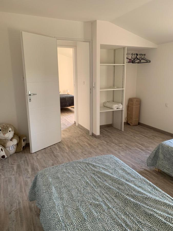 Loge De La Besnardiere Holiday home *